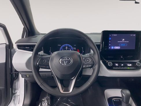 Used 2026 Toyota Corolla SE FWD image 11
