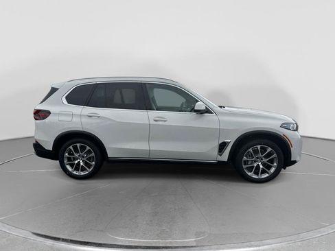 New 2026 BMW X5 sDrive40i w/ Parking Assistance Package RWD image 4