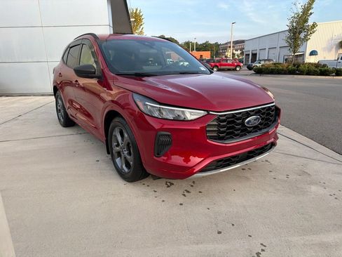 Used 2023 Ford Escape ST-Line w/ Tech Pack #1 FWD image 1