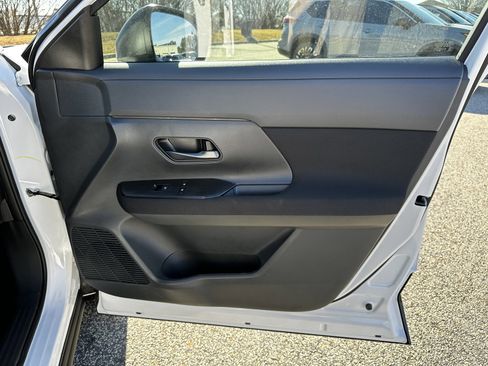 New 2026 Nissan Kicks S image 14