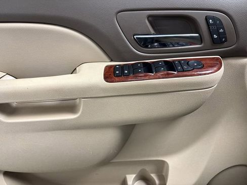 Used 2013 GMC Yukon SLT w/ SLT-2 Equipment Package image 11