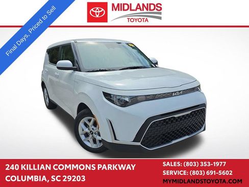 Used 2025 Kia Soul LX w/ LX Technology Package FWD image 1