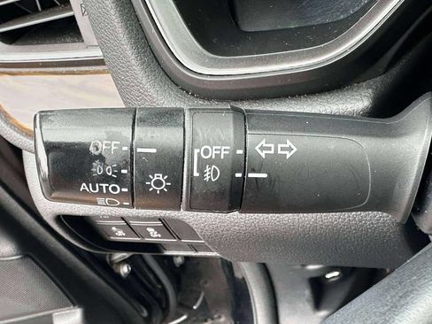 Used 2017 Honda CR-V Touring image 23
