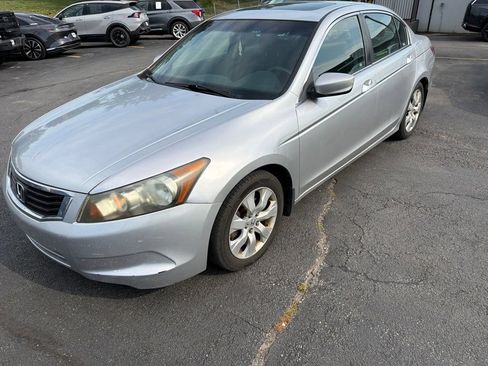 Used 2009 Honda Accord EX image 2