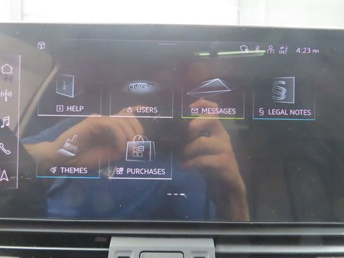 Used 2023 Audi Q5 2.0T Premium w/ Convenience Package AWD/4WD image 20