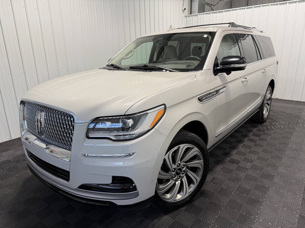 Used 2022 Lincoln Navigator L Reserve AWD/4WD image 73
