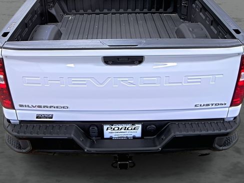Used 2024 Chevrolet Silverado 2500 Custom w/ Custom Convenience Package image 11