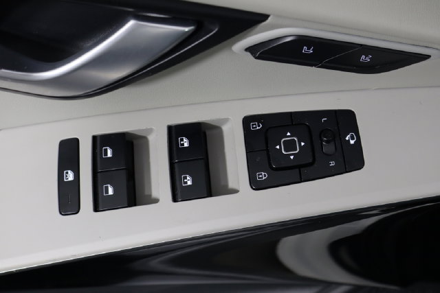 Certified 2023 Kia Niro Wave FWD image 20
