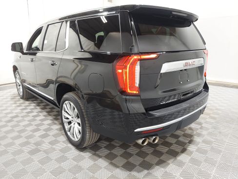 Used 2023 GMC Yukon Denali AWD/4WD image 2