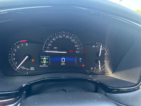 Used 2019 Cadillac XT5 Luxury FWD image 13