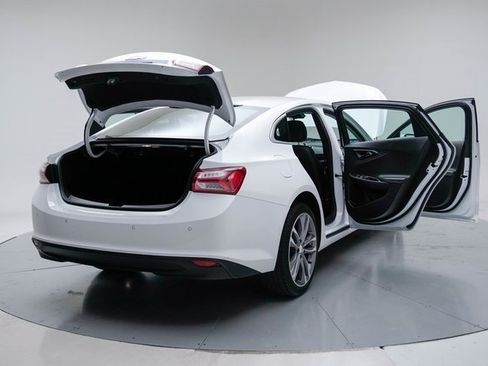 Used 2024 Chevrolet Malibu LT image 21