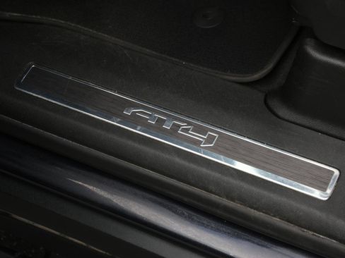 Used 2023 GMC Yukon AT4 w/ AT4 Premium Package image 18