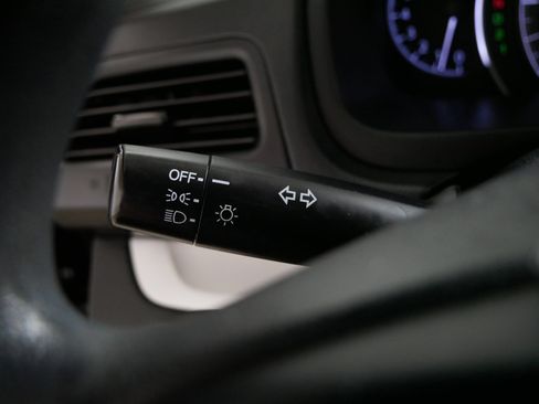 Used 2013 Honda CR-V LX image 31