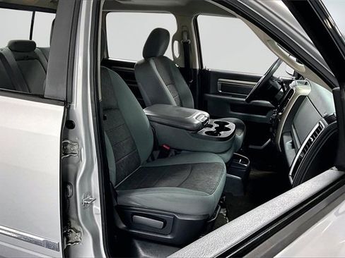 Used 2013 RAM 1500 Classic SLT w/ Remote Start & Security Group image 27