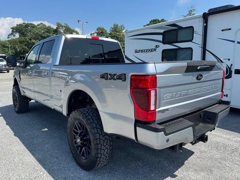 Certified 2022 Ford F250 Lariat w/ Black Appearance Package AWD/4WD image 4