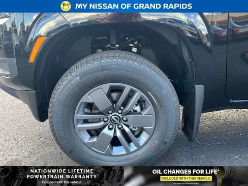 New 2026 Nissan Frontier SV w/ SV Convenience Package AWD/4WD image 10