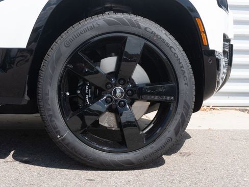 New 2025 Land Rover Defender 110 V8 image 35