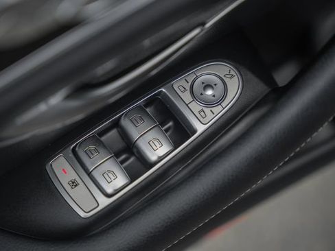 Used 2022 Mercedes-Benz E 350 4MATIC Sedan image 38