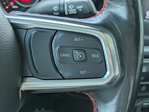 Used 2021 Jeep Gladiator Rubicon w/ LED Lighting Group AWD/4WD image 18