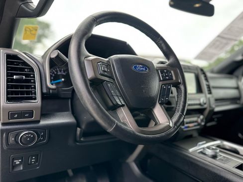 Used 2019 Ford Expedition Max XLT w/ Equipment Group 202A RWD image 12
