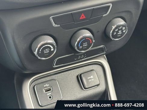 Used 2018 Jeep Compass Sport image 25