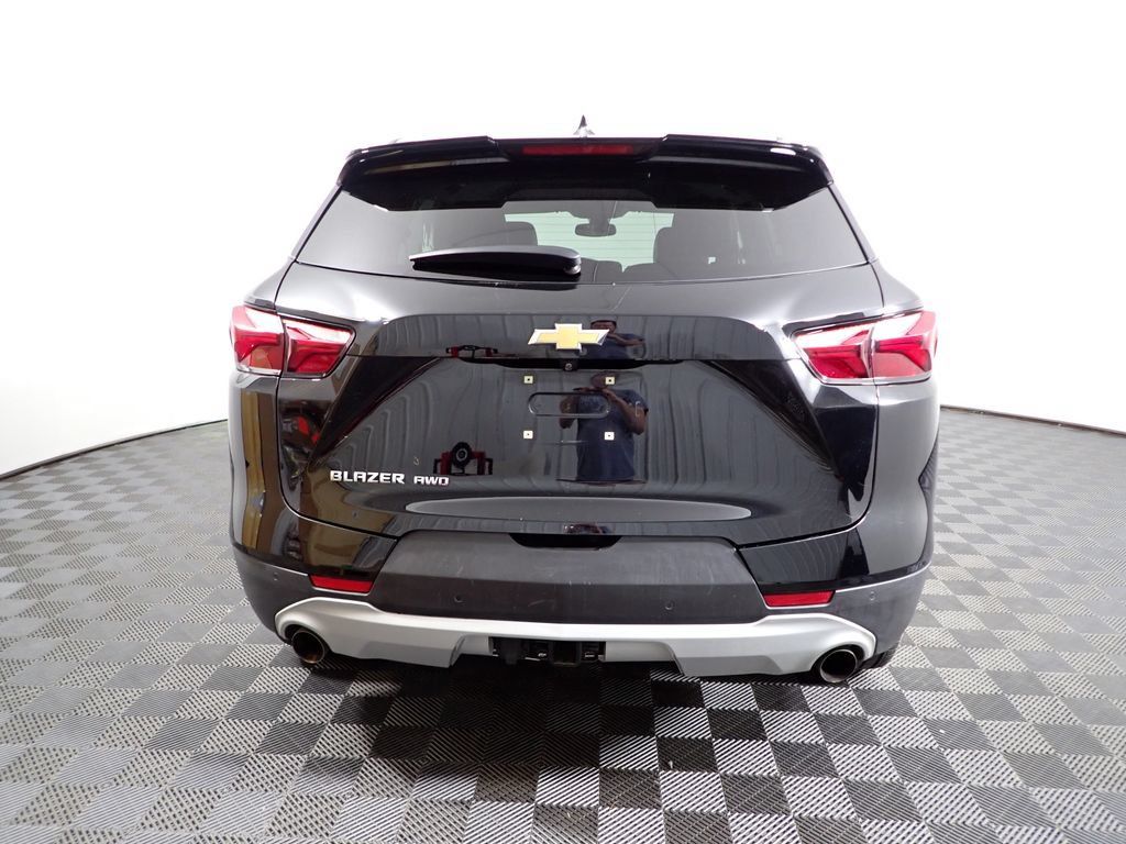 Used 2021 Chevrolet Blazer LT AWD/4WD image 14