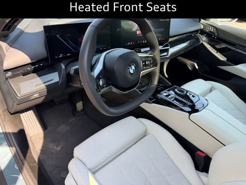 Used 2024 BMW 530i xDrive w/ Premium Package AWD/4WD image 16