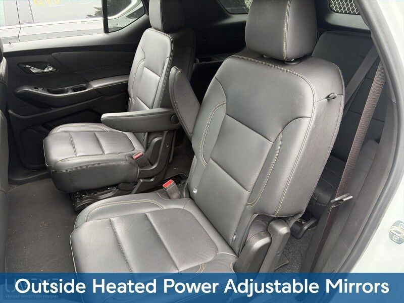 Used 2023 Chevrolet Traverse LT w/ LT Premium Package AWD/4WD image 13