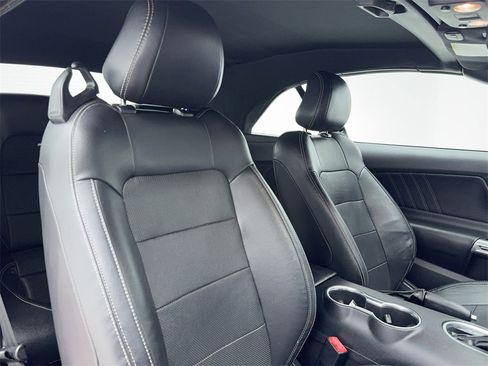 Used 2018 Ford Mustang Premium image 44