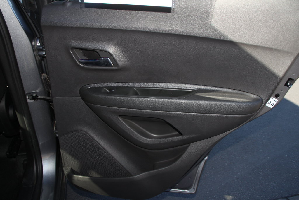 Used 2020 Chevrolet Trax LS w/ Tint and Cruise Package FWD image 26