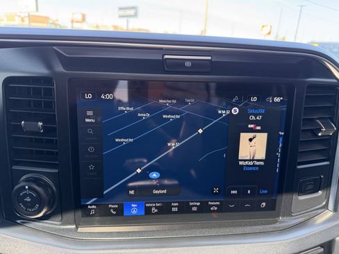Used 2025 Ford F250 Platinum AWD/4WD image 27