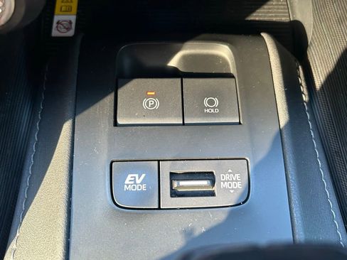 Used 2021 Toyota Venza Limited w/ Advanced Technology Package AWD/4WD image 30