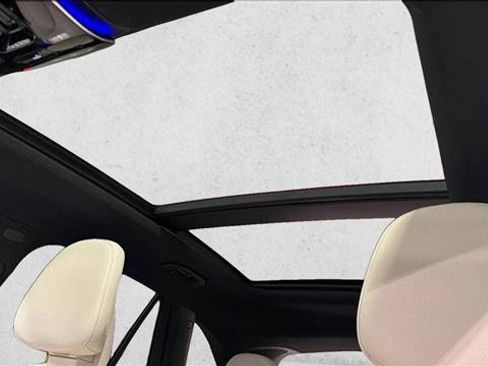 Used 2023 Mercedes-Benz GLC 300 4MATIC image 14