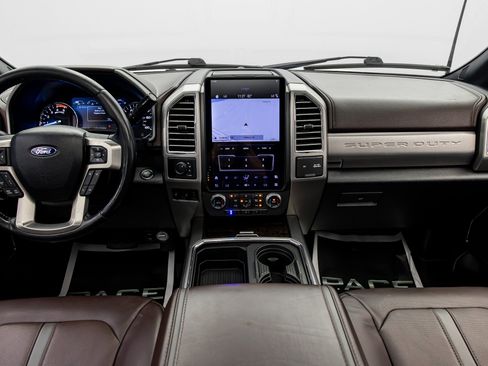 Used 2017 Ford F450 Platinum w/ Platinum Ultimate Package AWD/4WD image 38