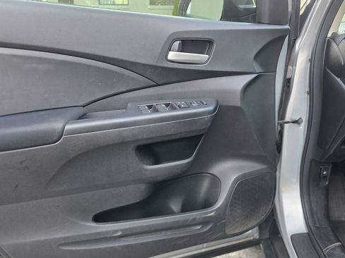 Used 2016 Honda CR-V SE image 8