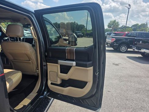 Used 2015 Ford F150 Lariat w/ Equipment Group 502A Luxury AWD/4WD image 12