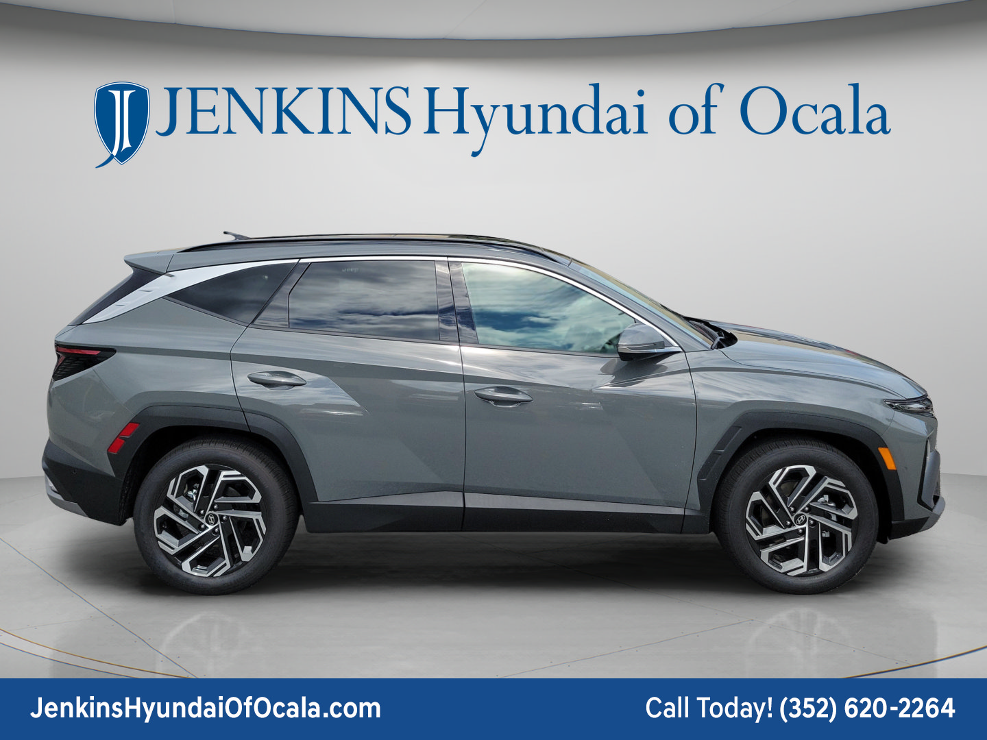 New 2026 Hyundai Tucson Limited FWD image 2