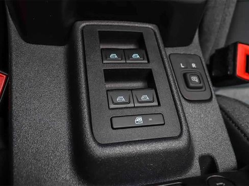 Used 2025 Ford Bronco Big Bend image 22