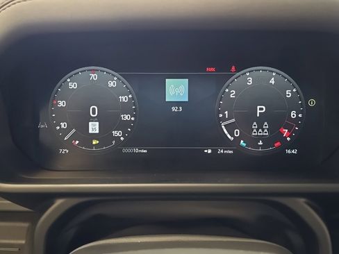 New 2026 Land Rover Defender 130 X-Dynamic SE image 14