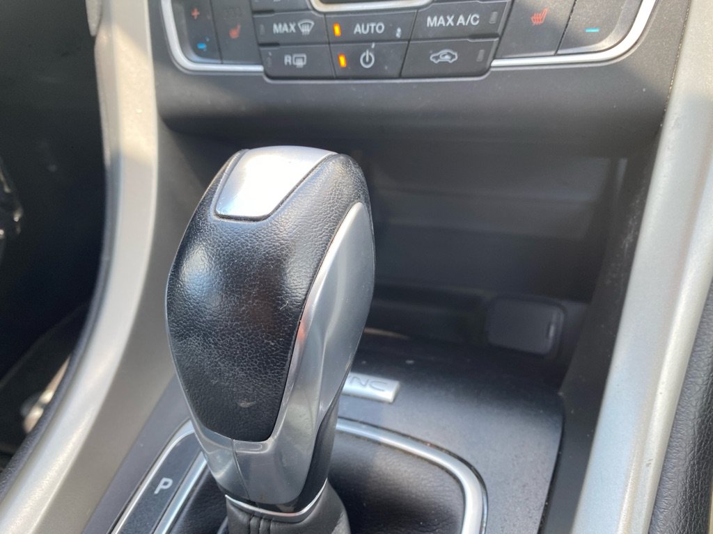 Used 2016 Ford Fusion SE w/ Equipment Group 202A FWD image 23