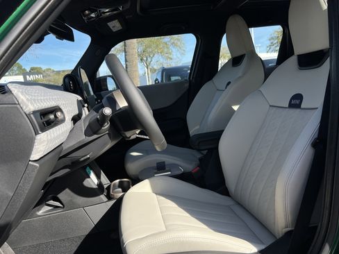 New 2026 MINI Cooper 4-Door Hardtop image 9