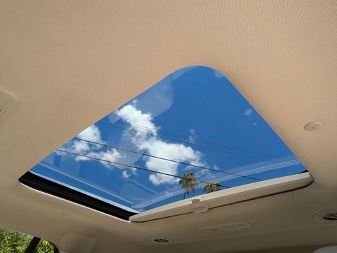 Used 2020 GMC Acadia Denali w/ Technology Package image 19