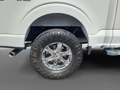 Used 2021 Ford F150 Lariat AWD/4WD image 10