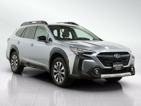 Used 2023 Subaru Outback Limited AWD/4WD image 7