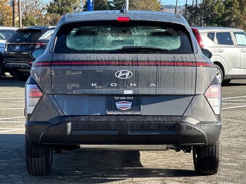 New 2026 Hyundai Kona SE image 7