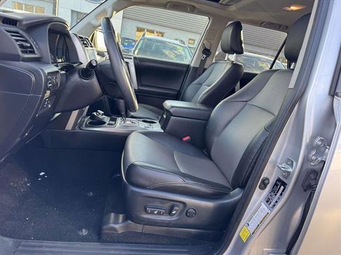 Used 2022 Toyota 4Runner SR5 Premium w/ Moonroof Package image 34