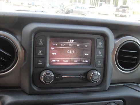 Used 2021 Jeep Wrangler Unlimited Sport image 21