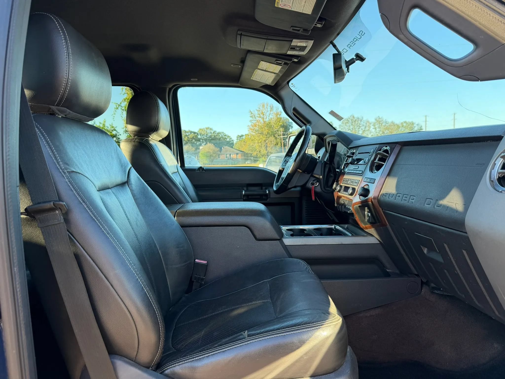 Used 2012 Ford F250 Lariat w/ Lariat Interior Pkg AWD/4WD image 22