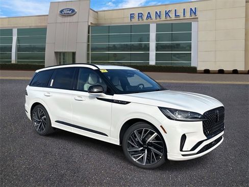 New 2026 Lincoln Aviator Black Label w/ Jet Appearance Package image 1