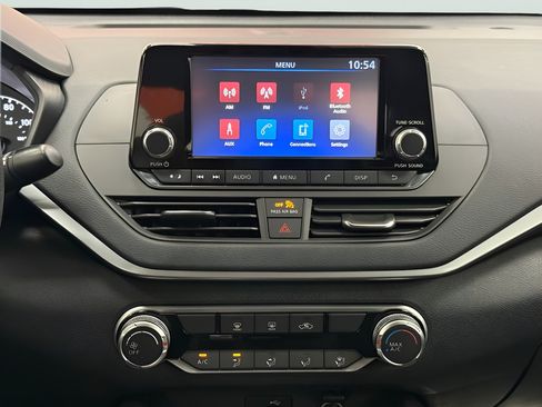 Used 2022 Nissan Altima 2.5 S FWD image 36